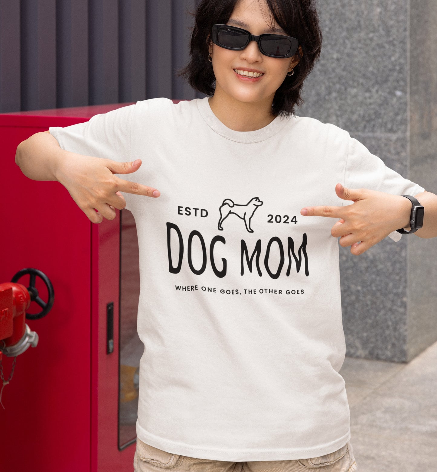 Dog Mom T-shirt